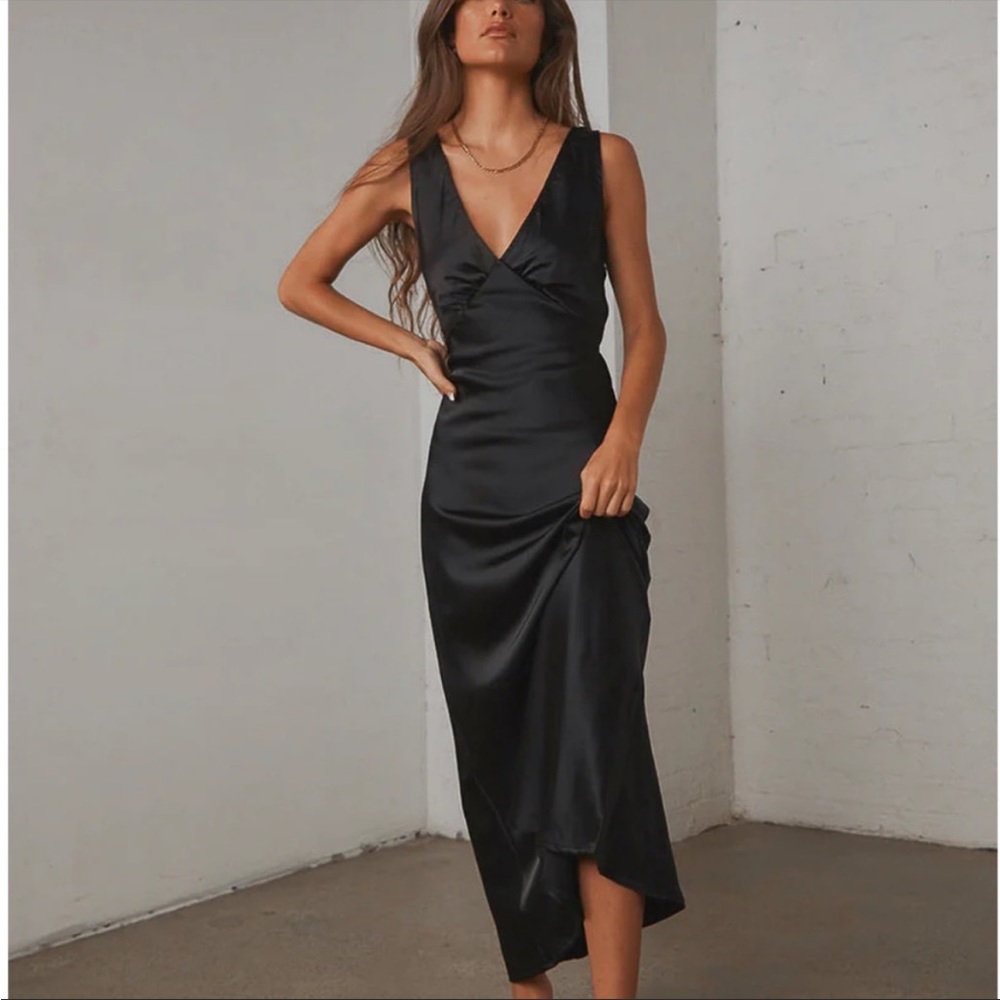 Peppermayo Loren midi dress in black size 2